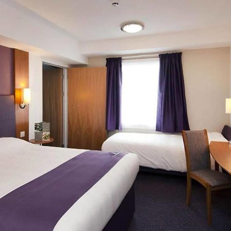 Premier Inn Greenock Exterior photo