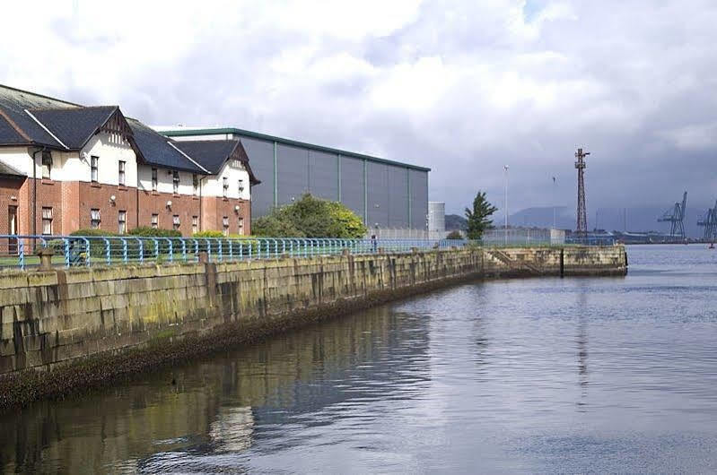 Premier Inn Greenock Exterior photo